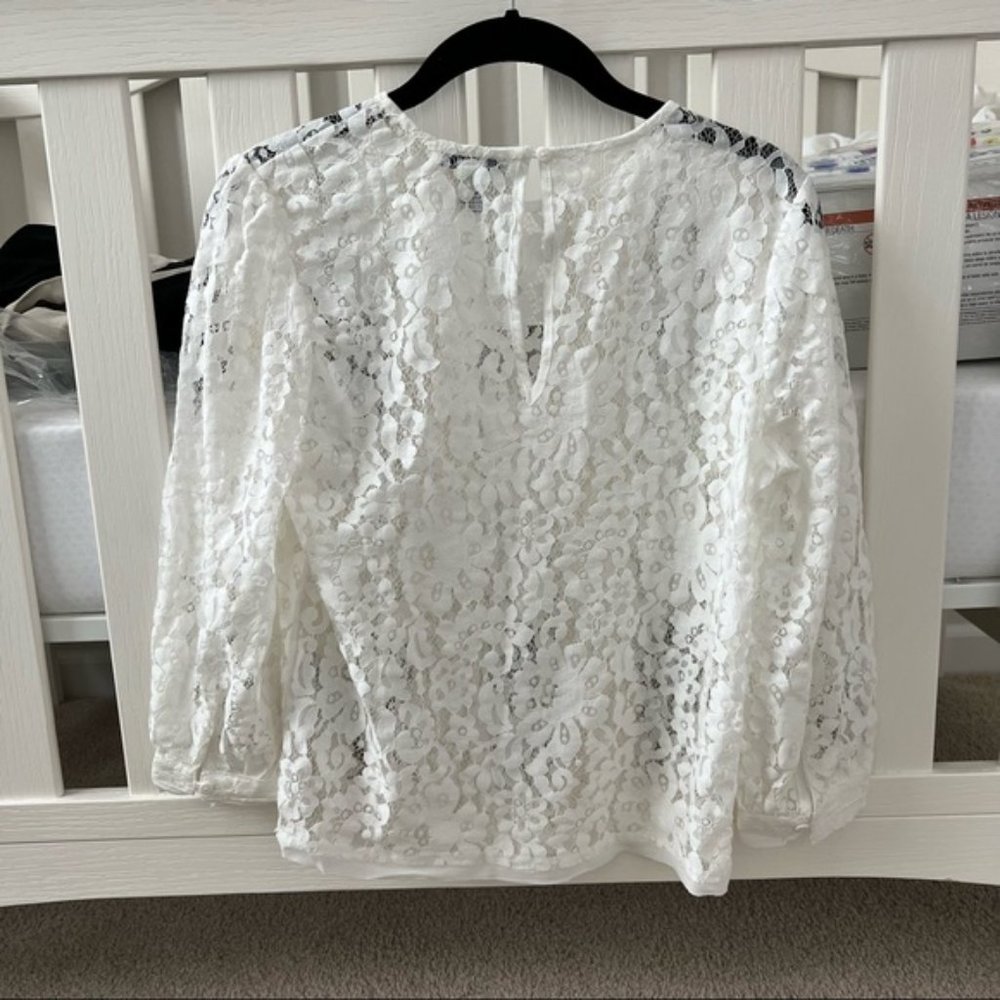 White lace top - Picture 2 of 8